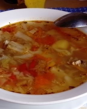 Щи со свиными ребрышками