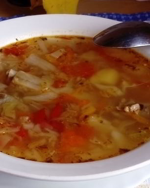 Щи со свиными ребрышками