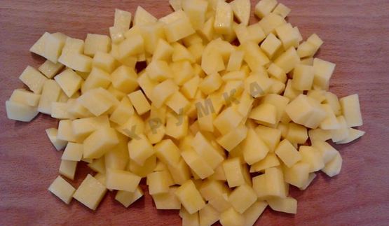 зеленые щи с крапивой и щавелем с яйцом