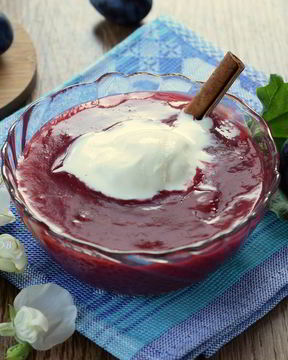 Сливовый суп с ревенем