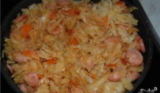 капустная солянка с сосиской