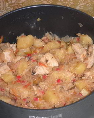 Солянка картофельная с квашеной капустой