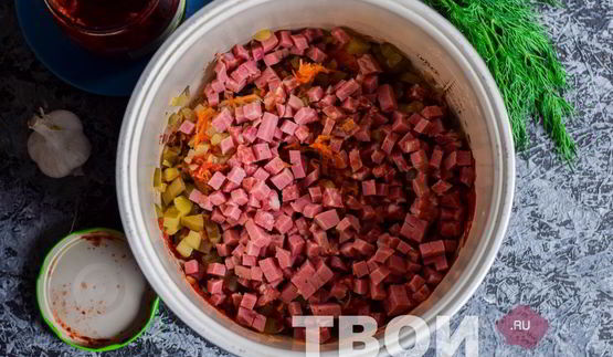 солянка в мультиварке