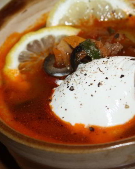 Рецепт сытного супа типа солянки