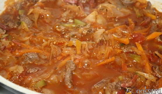 сытный суп типа солянки