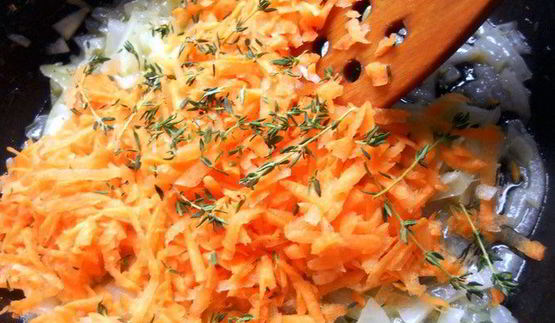 чечевичный суп-пюре с лисичками