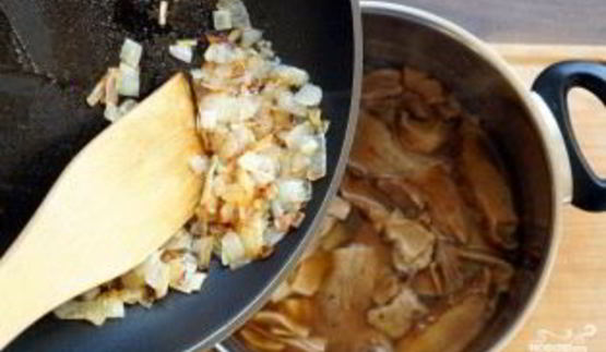 грибной суп-пюре из сушеных грибов