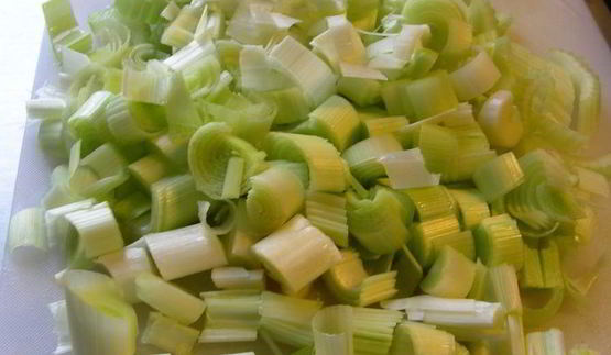 очень овощной суп-пюре из зеленого горошка