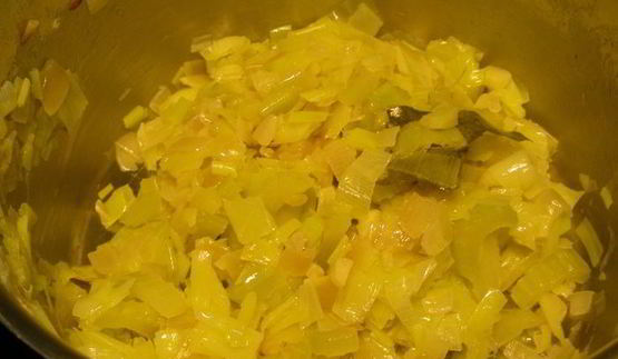 очень овощной суп-пюре из зеленого горошка