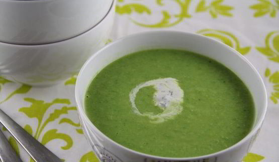 очень овощной суп-пюре из зеленого горошка