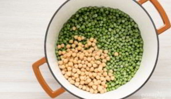 суп-пюре из горошка и нута