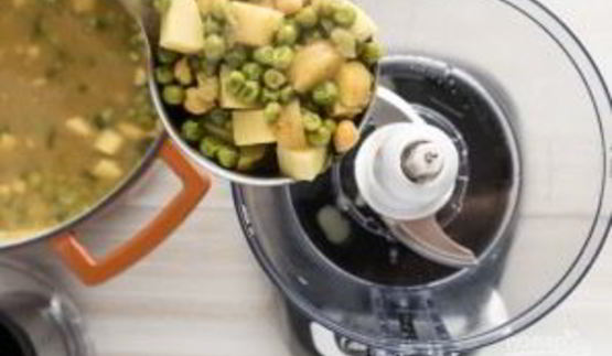 суп-пюре из горошка и нута