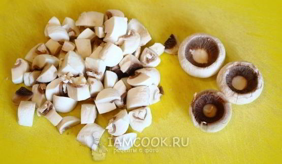 суп-пюре из грибов и патиссонов