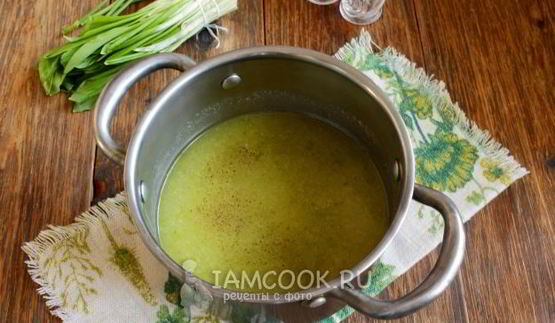 суп-пюре из сельдерея с капустой