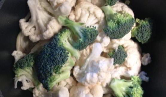 суп-пюре из цветной капусты, фенхеля и брокколи