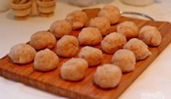 суп-пюре из тыквы с фрикадельками