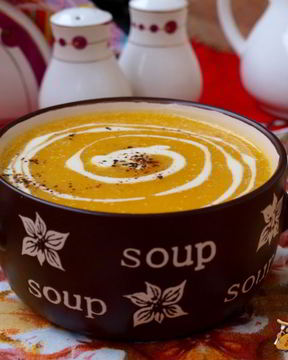 Суп-пюре из тыквы с сельдереем