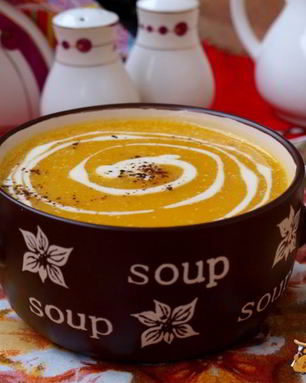 Суп-пюре из тыквы с сельдереем