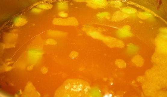 суп-пюре из тыквы с шалфеем и чили