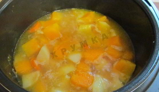 суп-пюре из тыквы со сливками в мультиварке