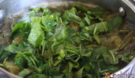 суп-пюре со щавелем и шпинатом