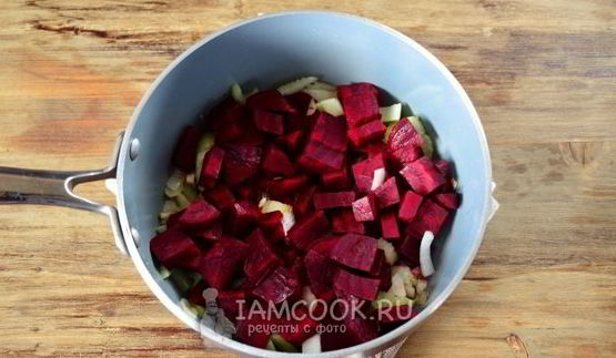 свекольный суп-пюре с брынзой