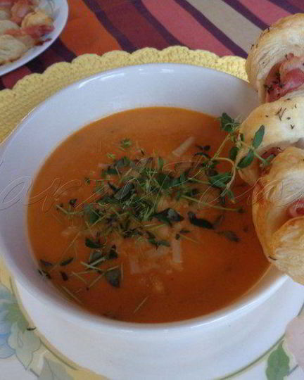 Рецепт тыквенно-томатного суп-пюре с беконовыми жгутиками