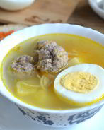 Суп с фрикадельками и яйцом