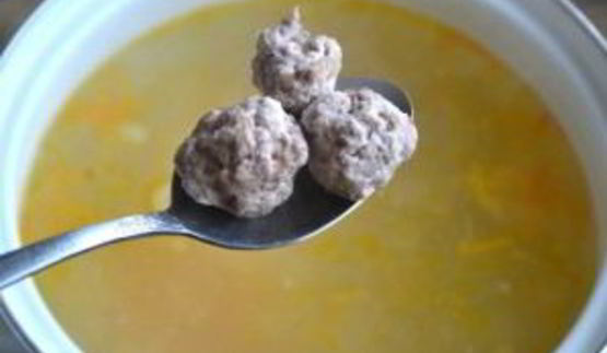 суп с фрикадельками и яйцом