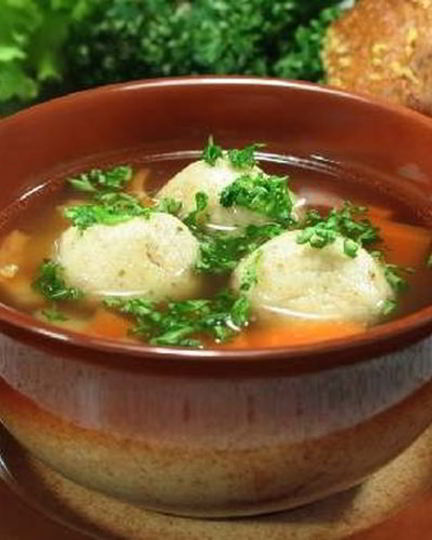 Рецепт супа с футбольными клецками