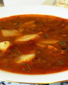 Суп с колбасками