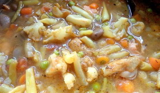 суп с сезонными бобовыми