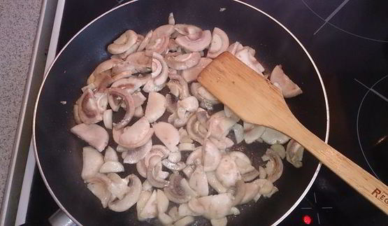 суп том ям c тигровыми креветками