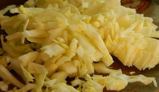 сырный суп с горошком и капустой