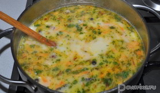 сырный суп с копченостями