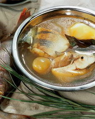 Рыбацкая уха из судачков