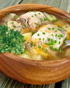 Рыбный суп уха из ершей