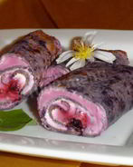 Блинчики с черникой и творожной начинкой