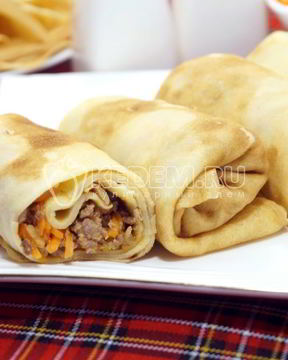 Блины с фаршем и морковью по-корейски