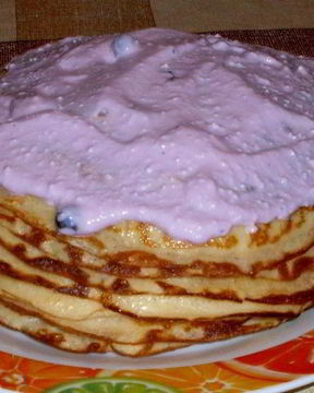 Блины заварные с творожно-ягодной начинкой