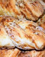 Булочки нежные творожные косички