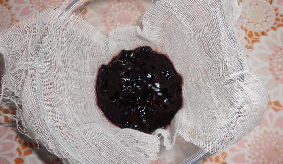 булочки с черничной глазурью