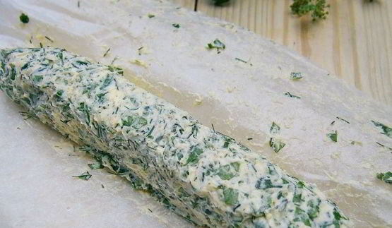 булочки с пряным сливочным маслом