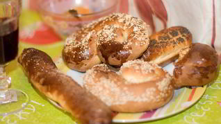 Булочки с маком