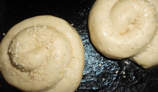 сырные булочки-улитки ассорти