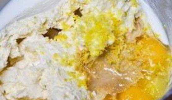 чизкейк с ежевикой, малиной и гранатом