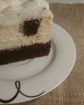 Чизкейк с шоколадным бисквитом