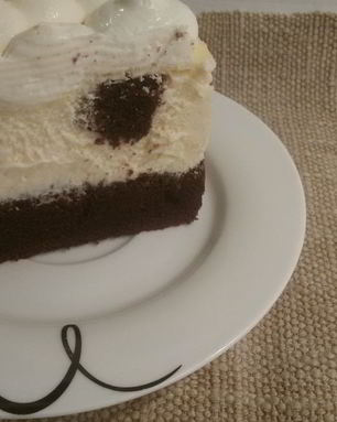 Чизкейк с шоколадным бисквитом