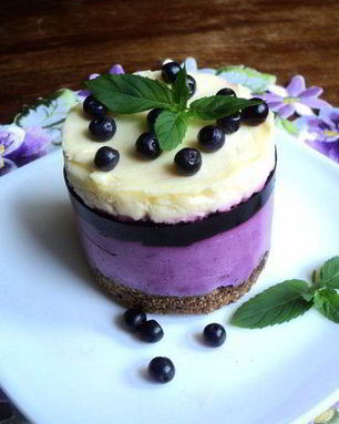 Мини-чизкейки с черникой