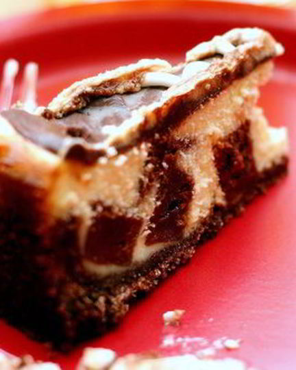 Рецепт мозаичного чизкейка с горьким шоколадом